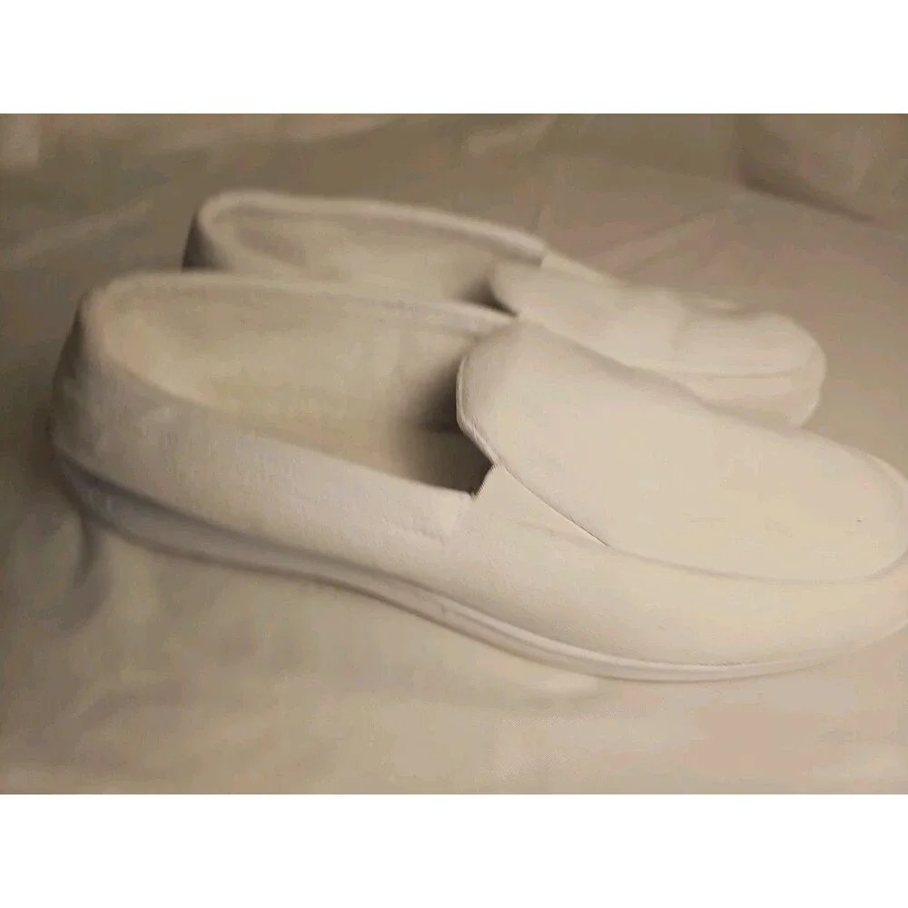 Dearfoams White Slip-On Slippers Men's Size 12 Memory Foam Indoor House Shoes